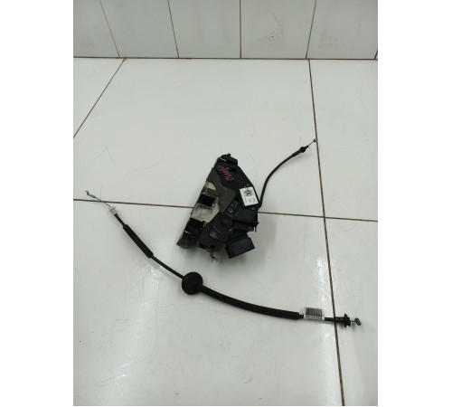 Замок двери передний левый