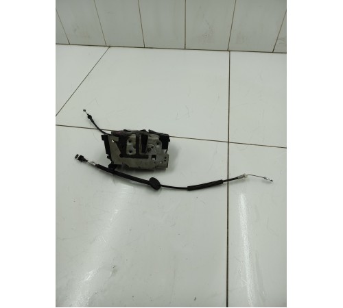 Замок двери передний левый