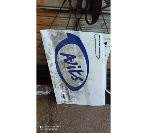 Дверь левая