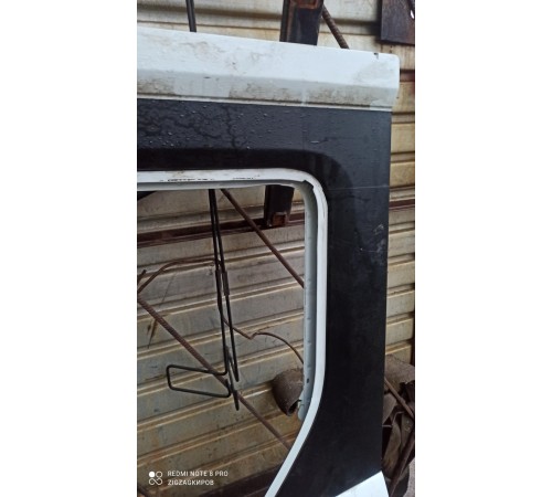 Дверь левая