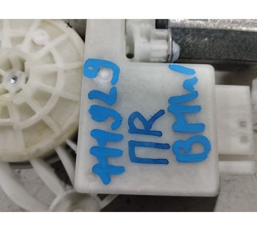 Моторчик стеклоподъемника (передний правый)