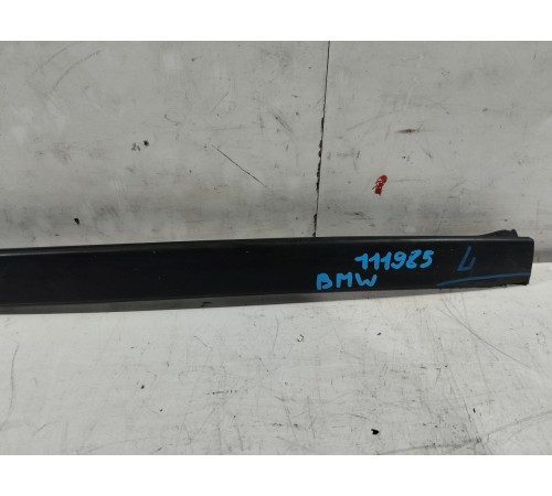 Молдинг лобового стекла левый