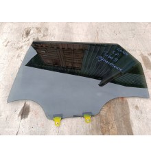 Стекло двери заднее левое