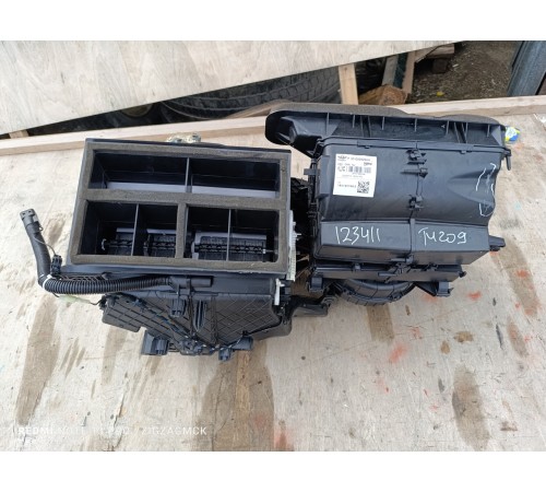 Корпус отопителя печки в сборе