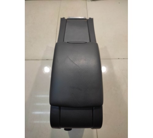 Подлокотник