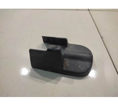 накладка крепления сиденья(левая)