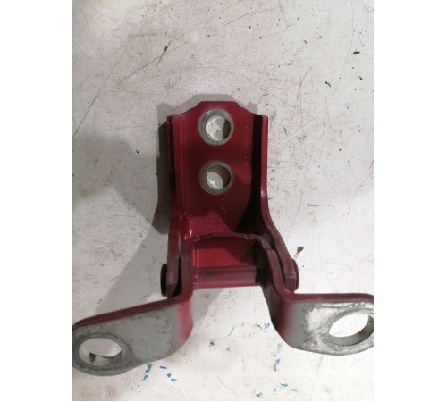 Петля Передняя Верхняя Правая 