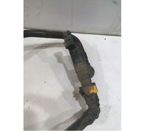 Трубка топливная