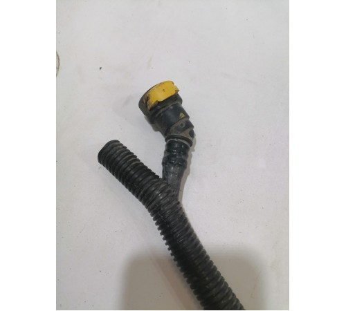 Трубка топливная