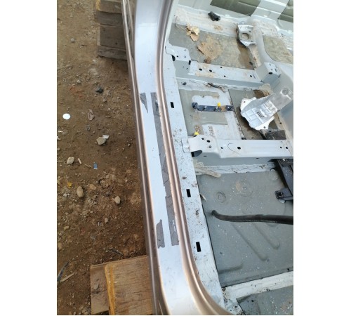 Порог со стойкой правый