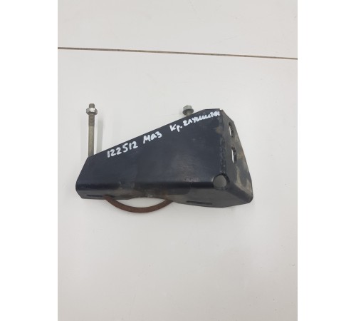 Кронштейн глушителя