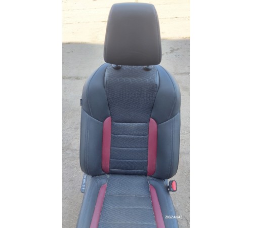 Сиденье переднее правое