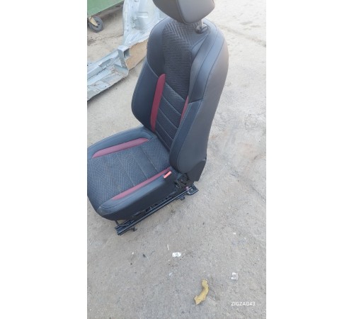 Сиденье переднее правое