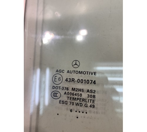 Стекло двери (заднее, правое)