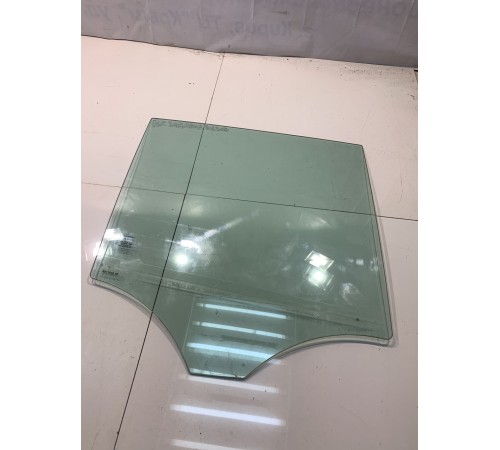 Стекло двери (заднее, правое)