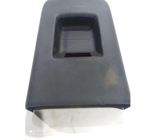 Накладка центральной консоли задняя