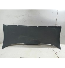 Обшивка крышки багажника