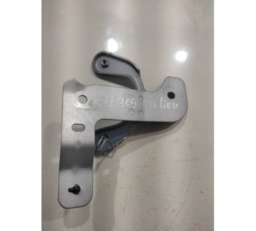 Кронштейн вакуумного насоса усилителя