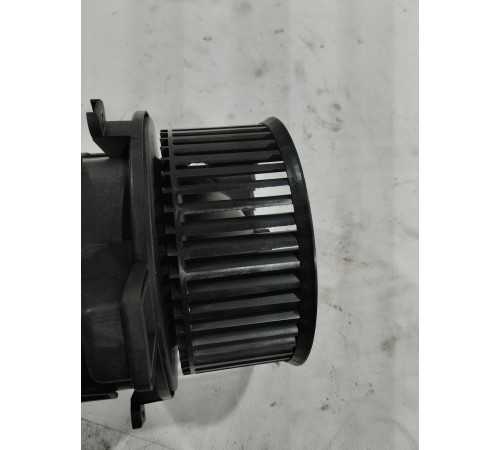 Моторчик отопителя (печки)