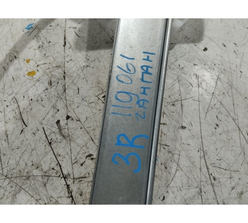 Стеклоподъемник двери задний правый