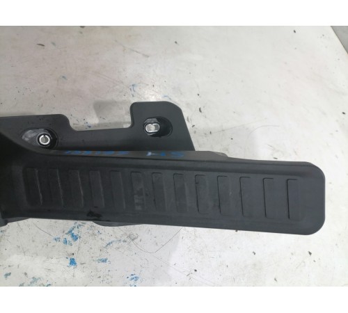 Электронная педаль акселератора в сборе