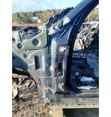 Кузовная стойка передней левой двери