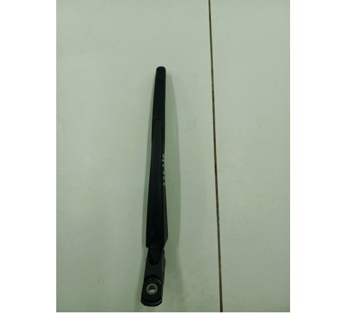 Поводок стеклоочистителя задний