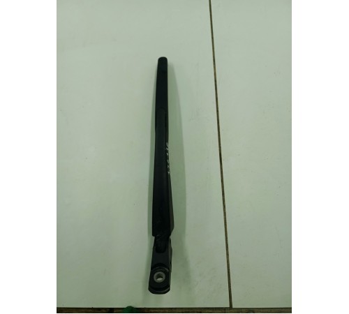 Поводок стеклоочистителя задний