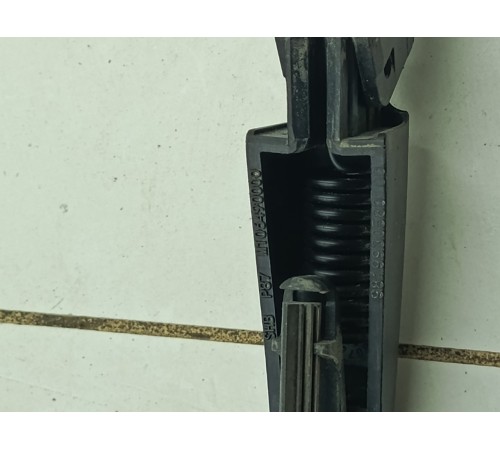 Поводок стеклоочистителя задний