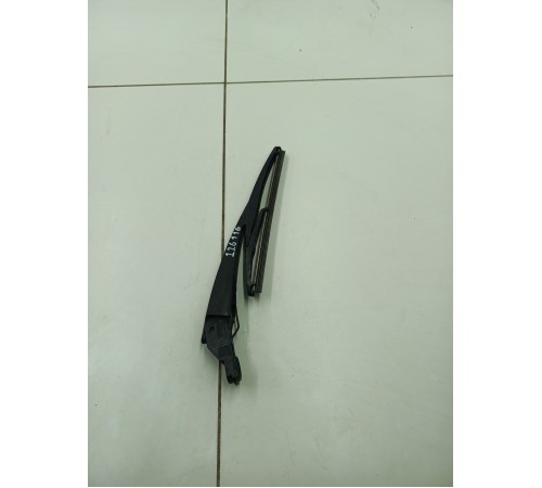 Поводок стеклоочистителя задний