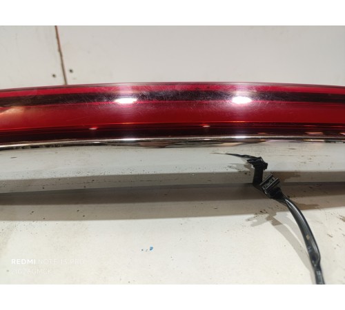 Фонарь задний центральный