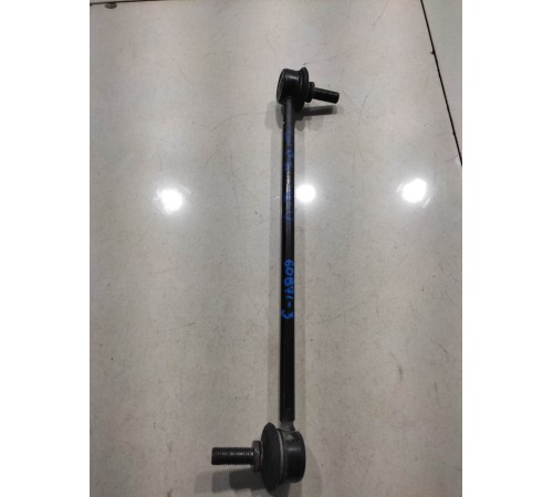 Стойка переднего стабилизатора