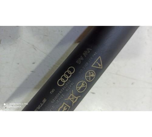 Амортизатор крышки багажника(правый)