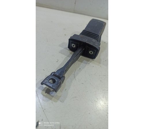 Ограничитель двери(задний правый)