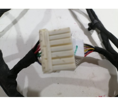 Электропроводка центральной консоли задняя