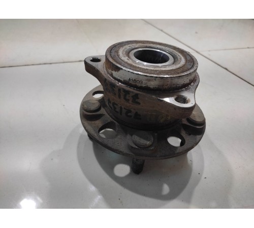 Ступица (задняя, левая)