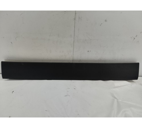 Обшивка крышки багажника