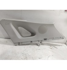 Обшивка задней стойки правая