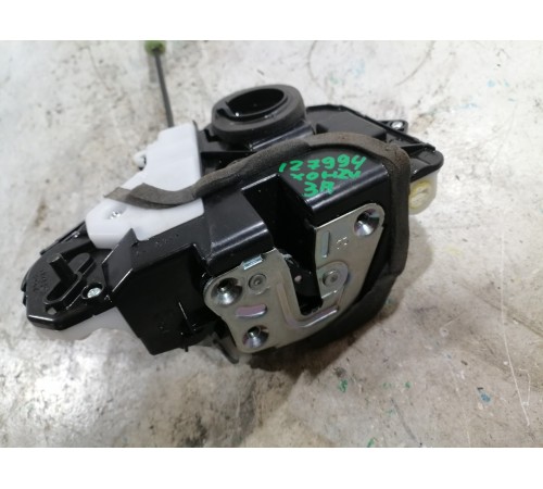 Замок двери задний правый