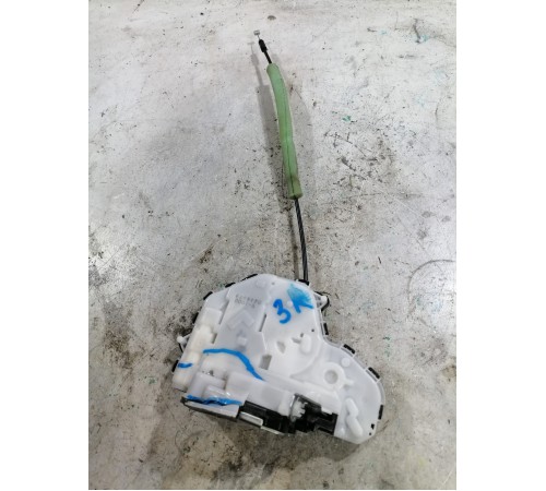 Замок двери задний правый