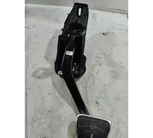 Педаль тормоза