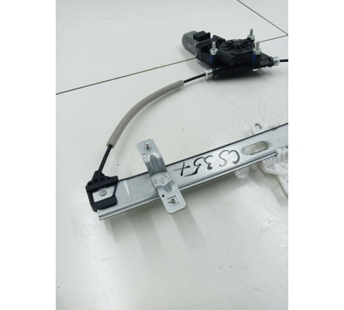 Стеклоподъемник двери передний левый
