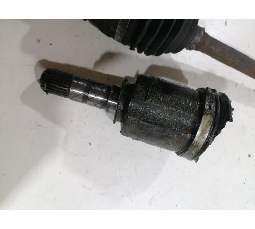 Полуось (привод) передний правый