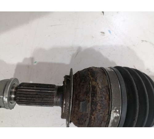 Полуось (привод) передний правый