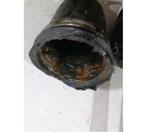 Полуось (привод) передний правый