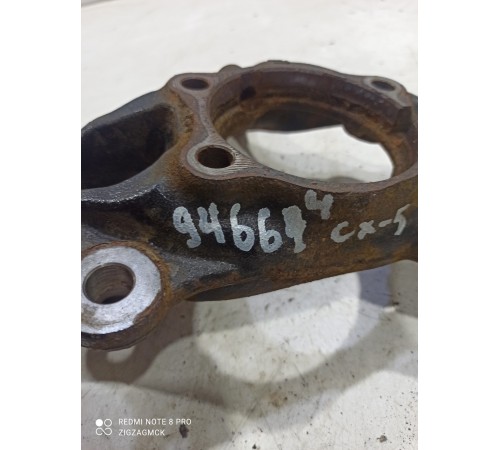 Поворотный кулак(передний левый)