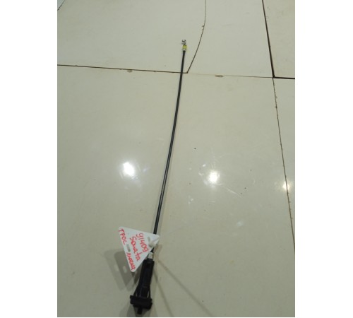 Трос лючка бензобака