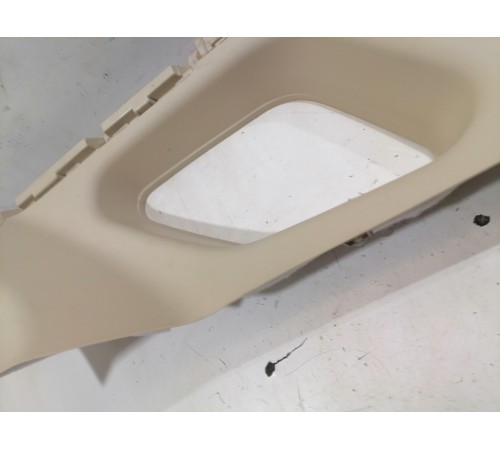 Обшивка багажника задняя правая