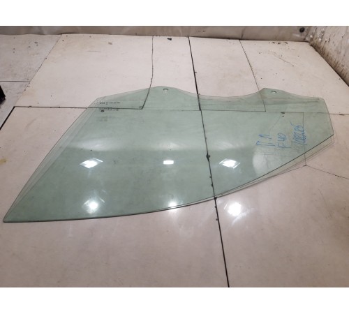 Стекло двери (переднее левое)