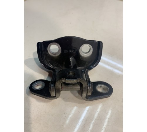 Петля двери (задняя, правая, верхняя)